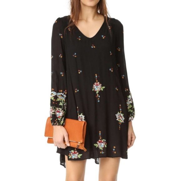 Free People Dresses & Skirts - Free People Black Boho Embroidery Dress